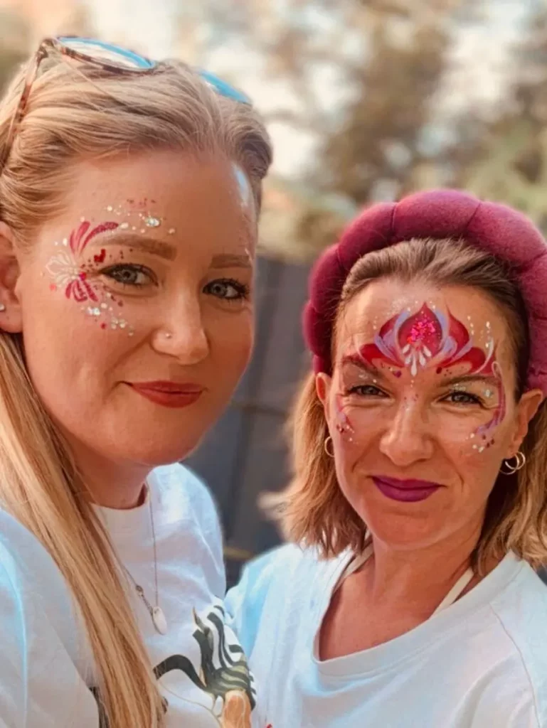 Selfies an der Glitzerbar